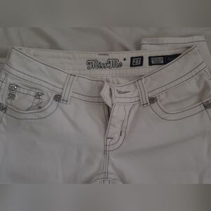 Miss Me Low Rise Straight Cut Jeans